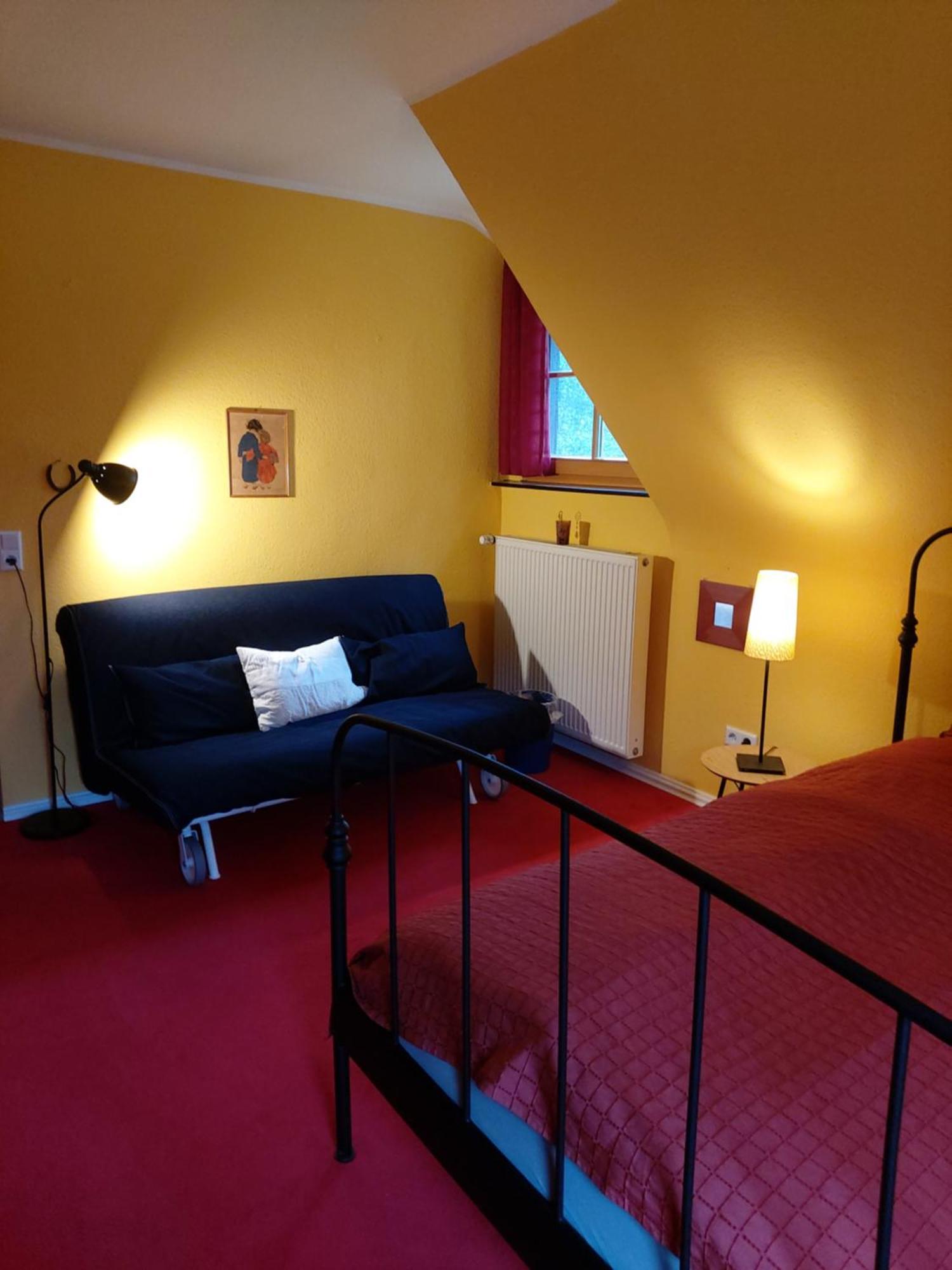 Kemenate Zimmer Gechaichnishof 7Born Maring-Noviand Extérieur photo